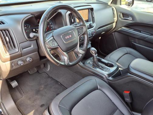 2022 GMC Canyon AT4