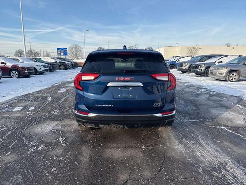 2022 GMC Terrain SLT