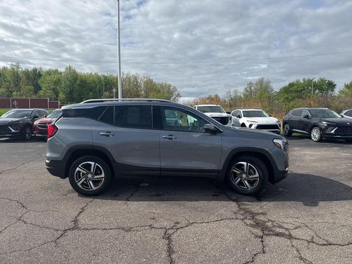 Satin Steel Metallic 2020 GMC Terrain SLT