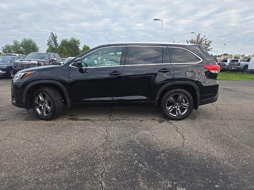 Midnight Black Metallic 2018 Toyota Highlander Limited Platinum