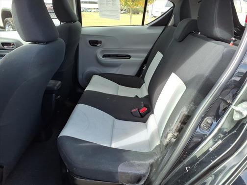 2013 Toyota Prius c One
