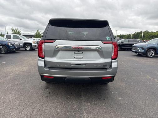 2023 GMC Yukon SLT