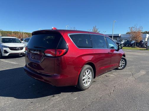 2017 Chrysler Pacifica LX