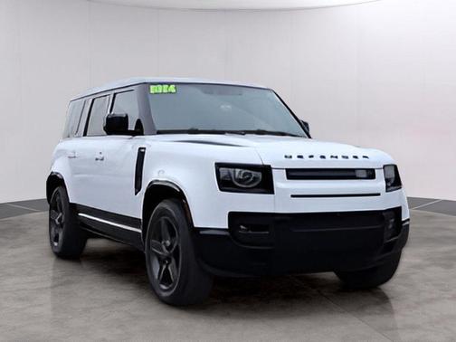 Fuji White 2024 Land Rover Defender P400 X-Dynamic SE