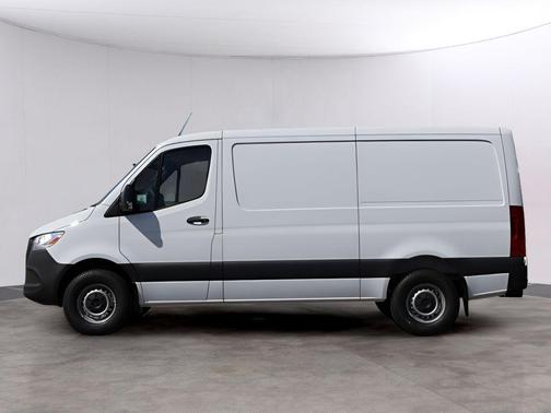 Arctic White 2026 Mercedes-Benz Sprinter 2500 144 WB