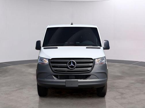 Arctic White 2026 Mercedes-Benz Sprinter 2500 144 WB