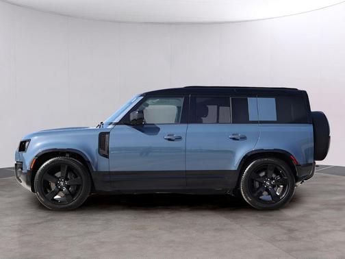 2025 Land Rover Defender P400 X-Dynamic SE