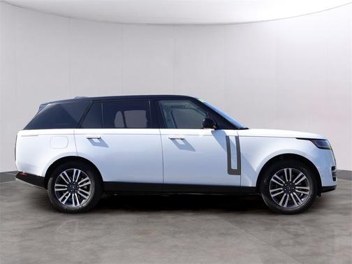 2023 Land Rover Range Rover P530 SE