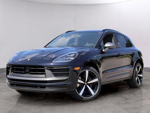 Jet Black Metallic 2025 Porsche Macan