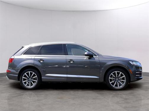 2019 Audi Q7 55 Prestige
