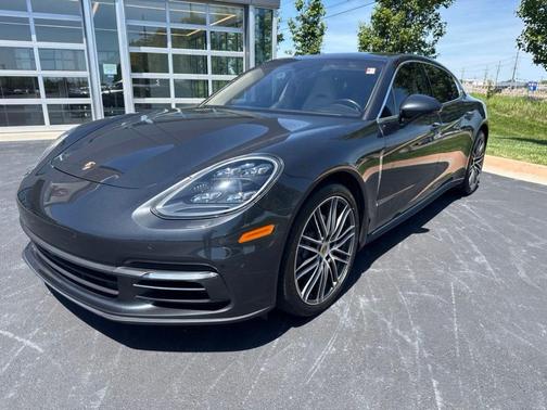 Volcano Grey Metallic 2018 Porsche Panamera 4S Executive