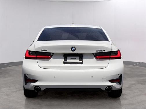 2020 BMW 330 i xDrive