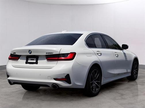 2020 BMW 330 i xDrive