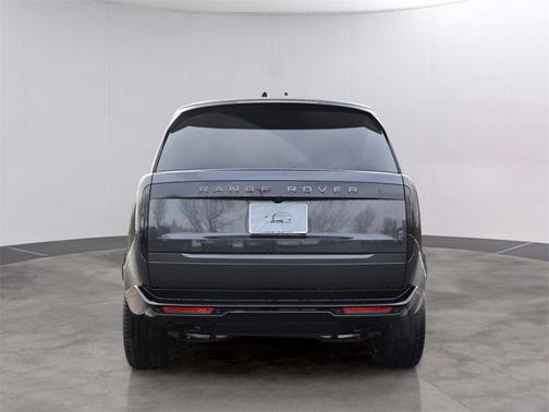 2026 Land Rover Range Rover P400 SE