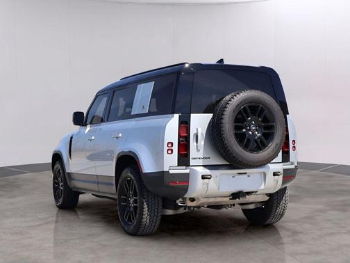 2023 Land Rover Defender 110 S