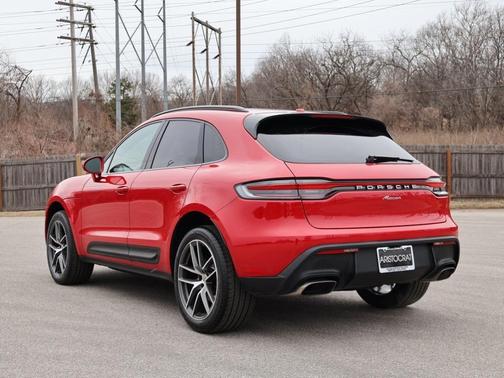 2023 Porsche Macan 