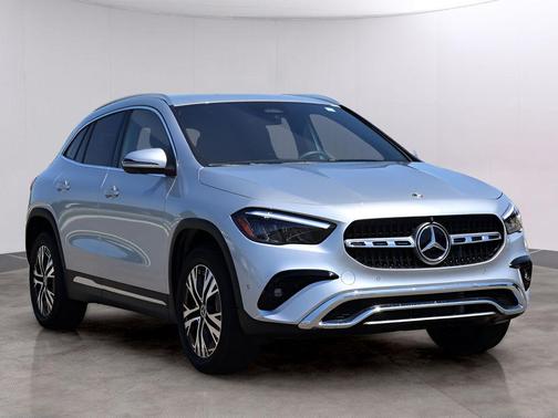Cirrus Silver Metallic 2026 Mercedes-Benz GLA 250 Base 4MATIC