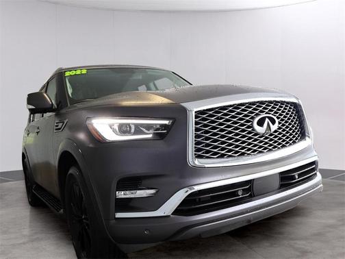 2022 INFINITI QX80 Luxe