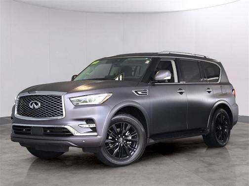 2022 INFINITI QX80 Luxe