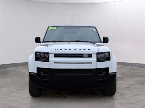 2024 Land Rover Defender P400 X-Dynamic SE