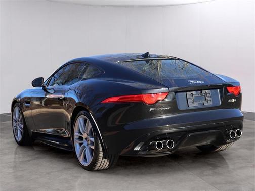 2017 Jaguar F-TYPE R