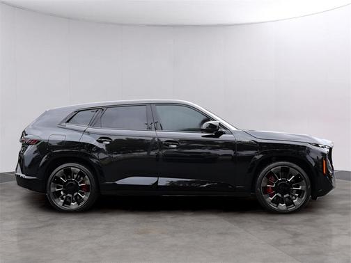 2025 BMW XM Base