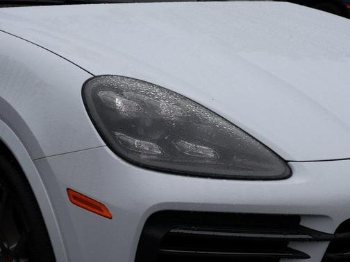 2022 Porsche Cayenne Platinum Edition