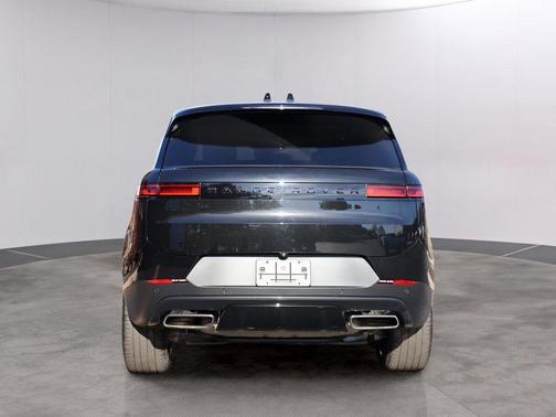 2024 Land Rover Range Rover Sport SE