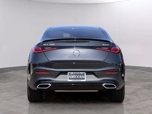 Graphite Gray Metallic 2027 Mercedes-Benz GLC 300