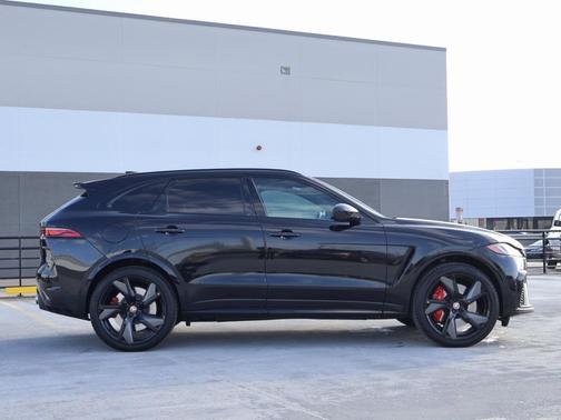 2022 Jaguar F-PACE SVR