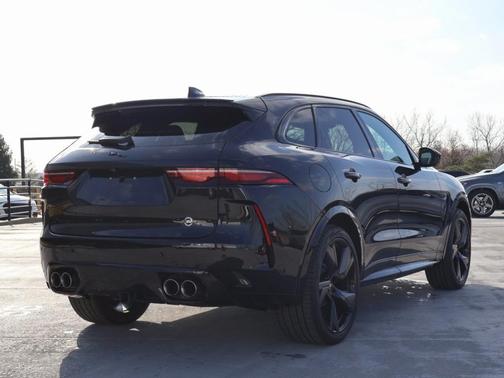 2022 Jaguar F-PACE SVR