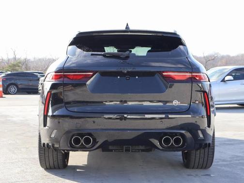 2022 Jaguar F-PACE SVR