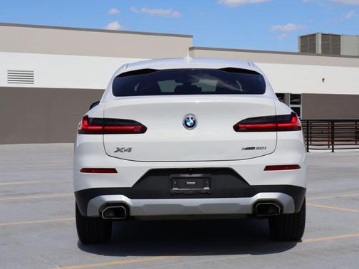 Alpine White 2022 BMW X4 xDrive30i