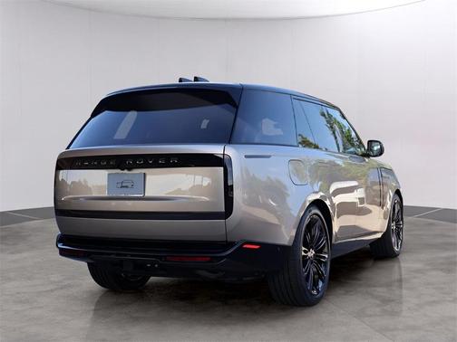 2025 Land Rover Range Rover P400 SE