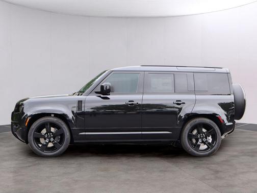 Santorini Black 2026 Land Rover Defender P400 X-Dynamic SE