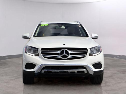 Polar White 2019 Mercedes-Benz GLC 300 Base 4MATIC