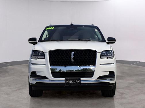 White Metallic 2024 Lincoln Navigator L Black Label
