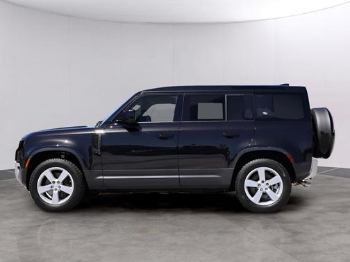Santorini Black 2024 Land Rover Defender P500 SE