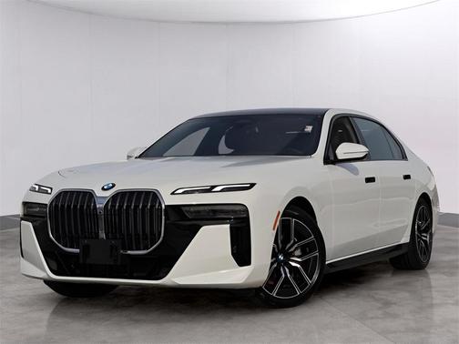 2025 BMW 740 i xDrive