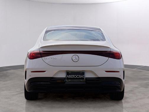 Polar White 2027 Mercedes-Benz CLA 220 Hybrid CLA 220