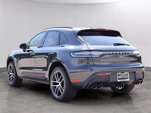 2025 Porsche Macan 
