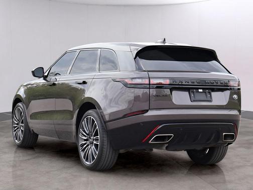 Charente Grey 2023 Land Rover Range Rover Velar S R-Dynamic