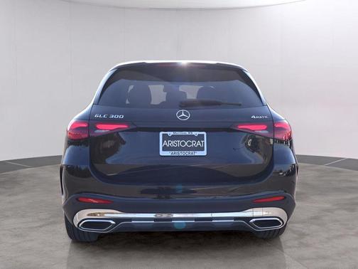 2026 Mercedes-Benz GLC 300 Base 4MATIC