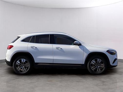 2025 Mercedes-Benz GLA 250 Base 4MATIC