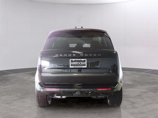 2025 Land Rover Range Rover P400 SE 7 Seat