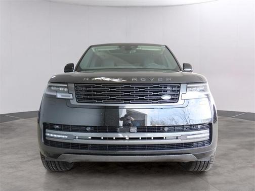 2025 Land Rover Range Rover P400 SE 7 Seat