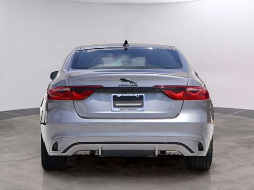 Eiger Grey 2024 Jaguar XF R-Dynamic SE