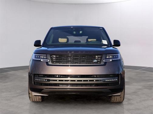 2026 Land Rover Range Rover P530 SE