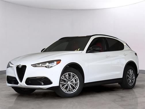 2024 Alfa Romeo Stelvio Base
