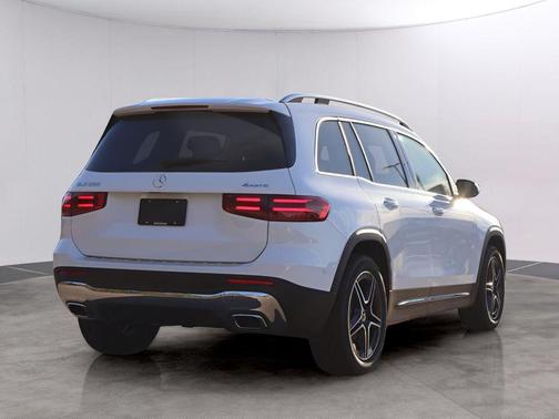 2026 Mercedes-Benz GLB 250 Base 4MATIC